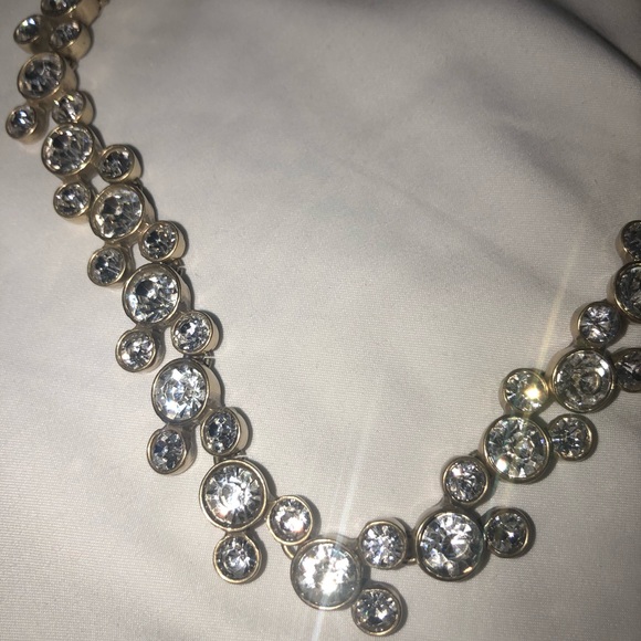 Ann Taylor chunky crystal diamond necklace - Picture 4 of 5